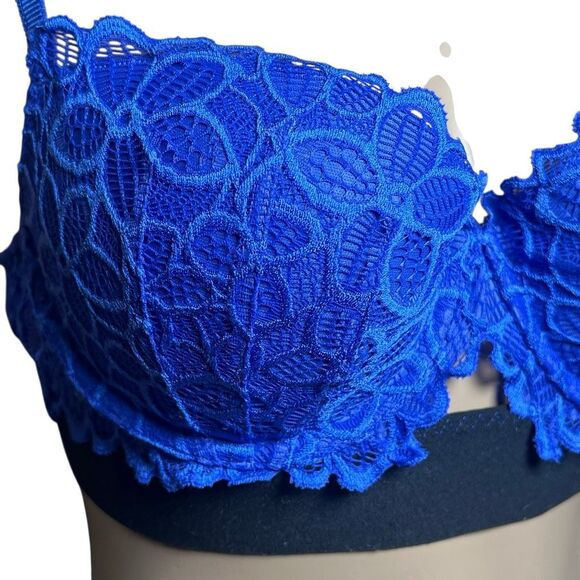 NWT Victoria’s Secret PINK Blue Floral Lace Push Up Bra 34C Black Band Sexy Demi - Picture 2 of 8
